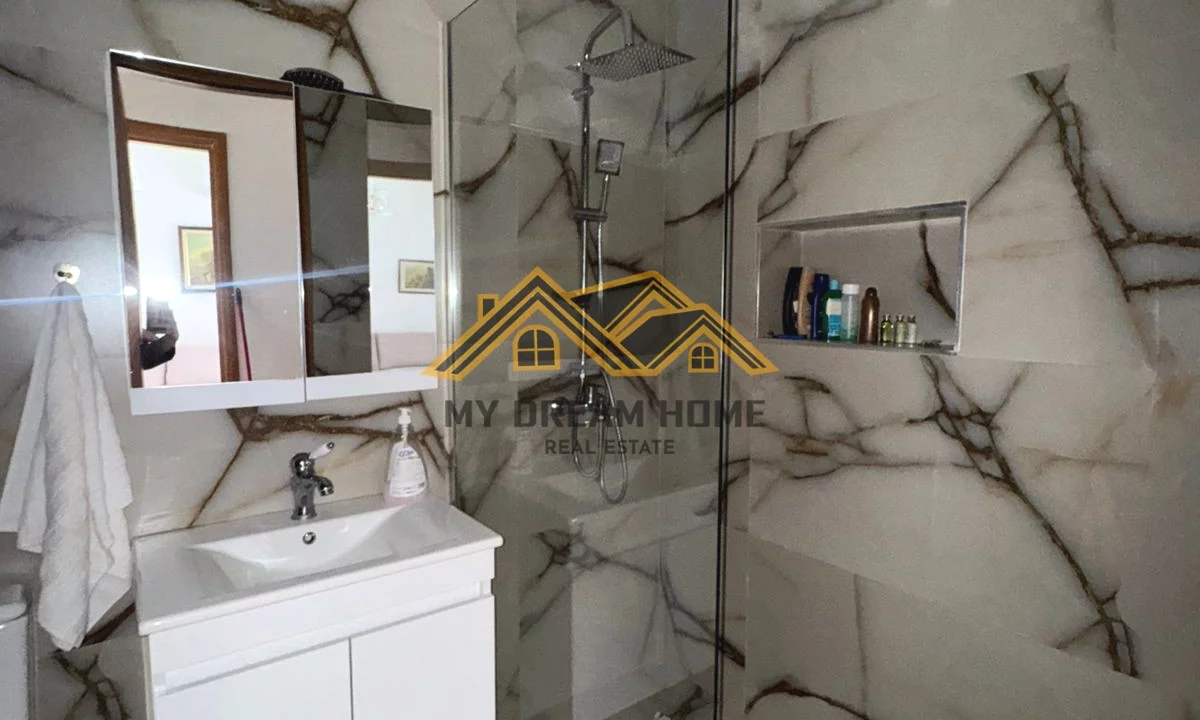 Appartamento in vendita a Durazzo 2+1, Arredato