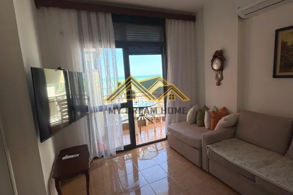 Appartamento in vendita a Durazzo 2+1, Arredato