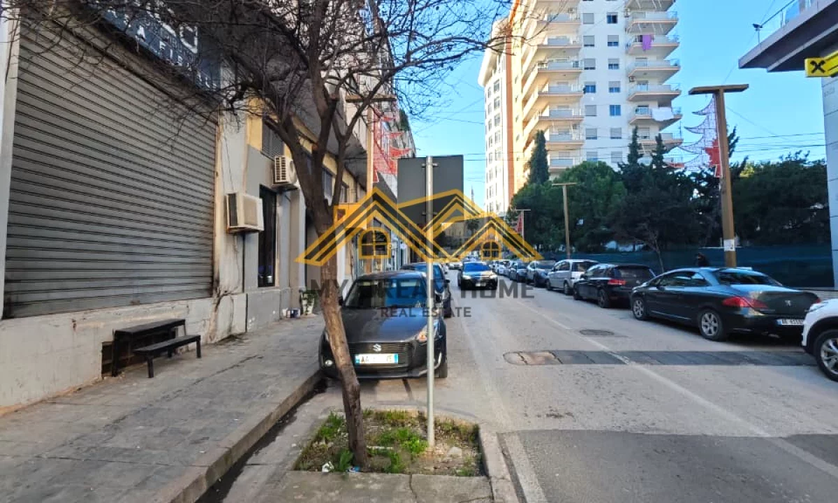 Appartamento in vendita a Durazzo 1+1, Arredato