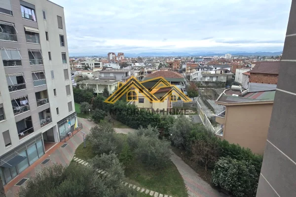 Appartamento in vendita a Durazzo 3+1, Arredato