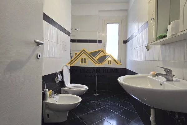 Appartamento in vendita a Durazzo 3+1, Arredato