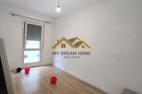 Appartamento in vendita a Durazzo 3+1, Arredato