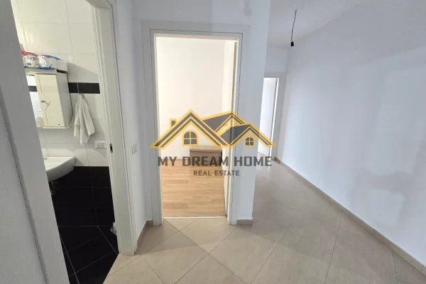 Appartamento in vendita a Durazzo 3+1, Arredato