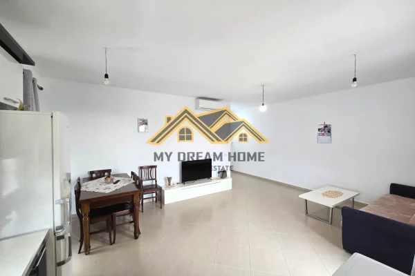 Appartamento in vendita a Durazzo 3+1, Arredato