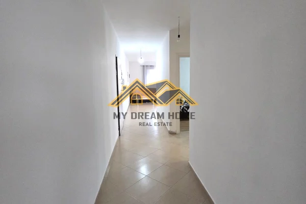 Appartamento in vendita a Durazzo 3+1, Arredato