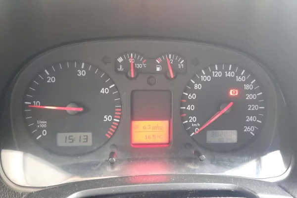 Auto in Vendita a Tirana, Volkswagen, 2001 Diesel,Kambio Manual Pagamento 1,500  Euro.