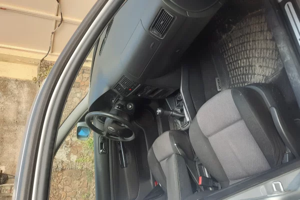 Auto in Vendita a Tirana, Volkswagen, 2001 Diesel,Kambio Manual Pagamento 1,500  Euro.