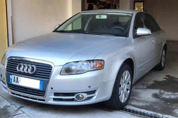 Auto in Vendita a Tirana, Audi, 2005 Diesel,Kambio Manual Pagamento 250,000  Leke.
