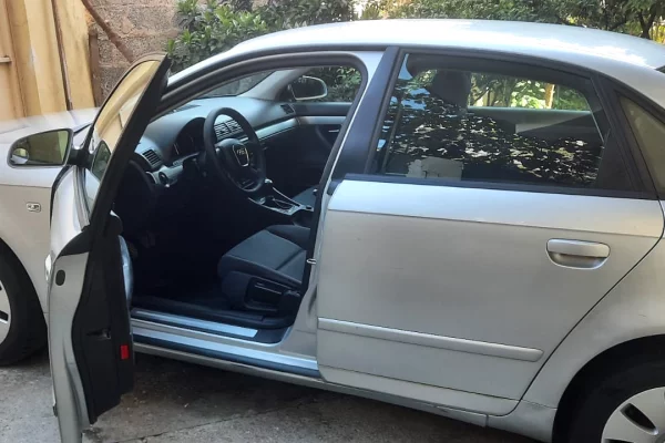 Auto in Vendita a Tirana, Audi, 2005 Diesel,Kambio Manual Pagamento 250,000  Leke.