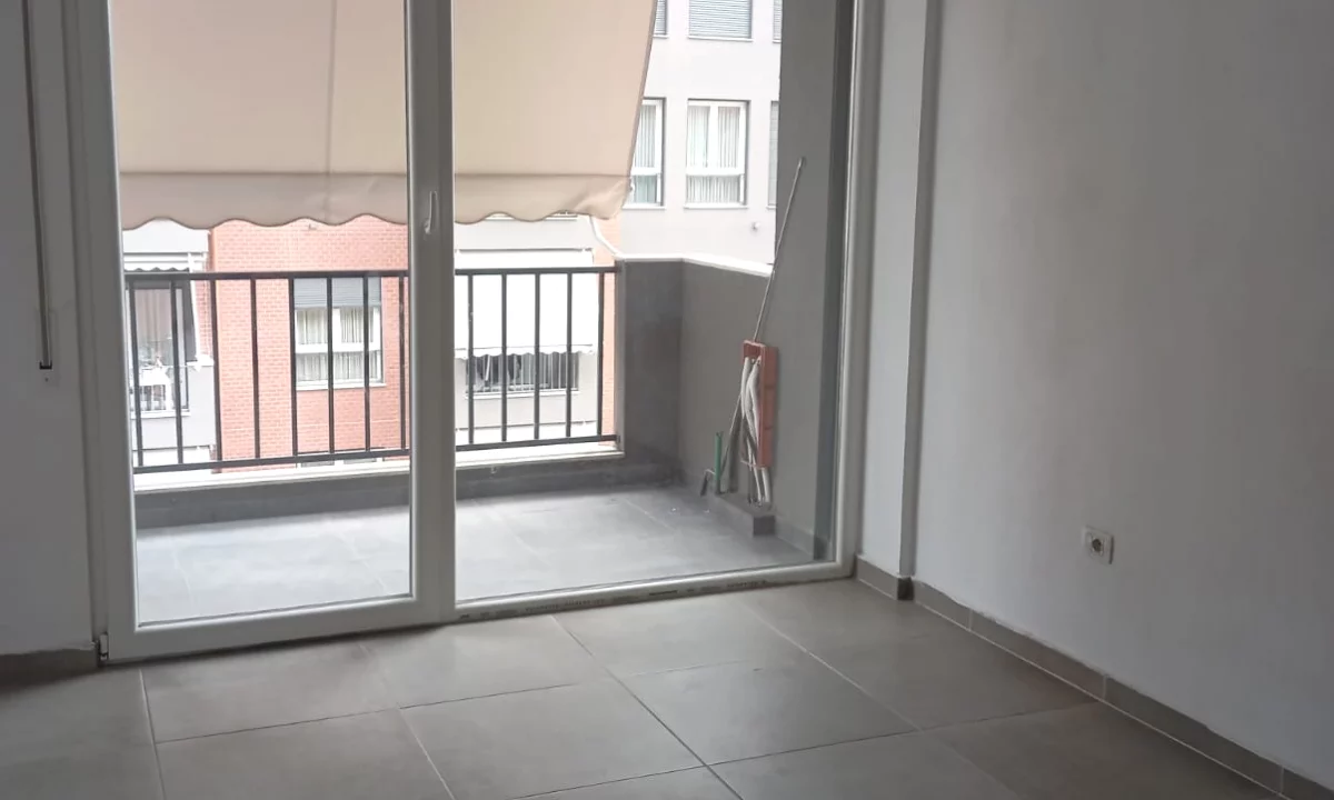 Apartment for rent in Tirana 2+1, Emty