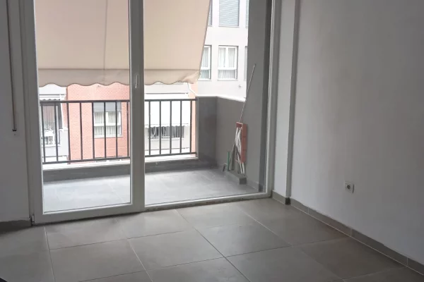 Apartment for rent in Tirana 2+1, Emty