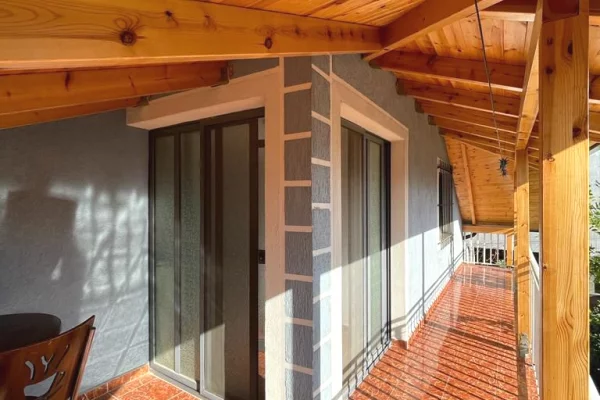 Shtepi me qera 3+1 ne Tirane - 35,000 Leke