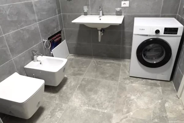 Shtepi me qera Apartament ne Tirane, 2+1, Mobilimi E mobiluar, Pagesa 550  Euro.