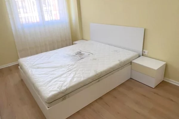 Shtepi me qera Apartament ne Tirane, 2+1, Mobilimi E mobiluar, Pagesa 550  Euro.
