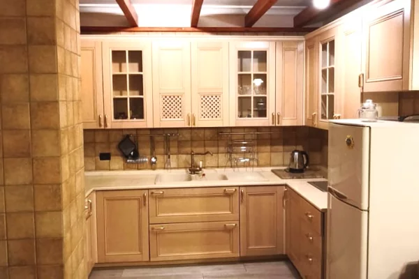 Appartamento in vendita a Tirana 3+1, Arredato