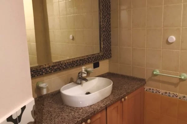 Appartamento in vendita a Tirana 3+1, Arredato