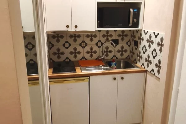 Appartamento in vendita a Tirana 3+1, Arredato