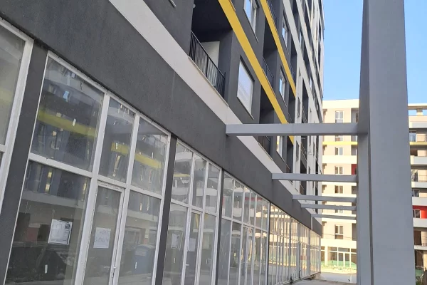 🏢 NJESI SHERBIMI NE SHITJE – UNIVERS CITY