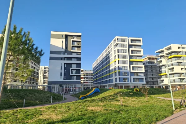 Business Property in Sale 1+1 in Tirana - 190,000 Euro