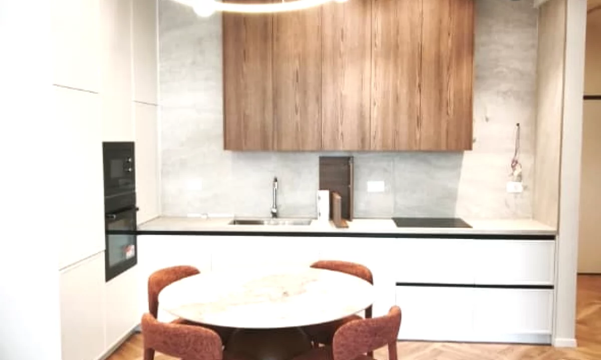 Shtepi me qera Apartament ne Tirane, 2+1, Mobilimi E mobiluar, Pagesa 150,000  Leke.
