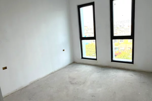 Shtepi ne shitje 2+1 ne Tirane - 290,000 Euro
