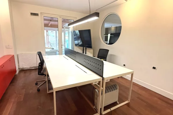 Shtepi ne shitje Apartament ne Tirane, 2+1, Mobilimi Bosh, pa mobiluar, Pagesa 490,000  Euro.