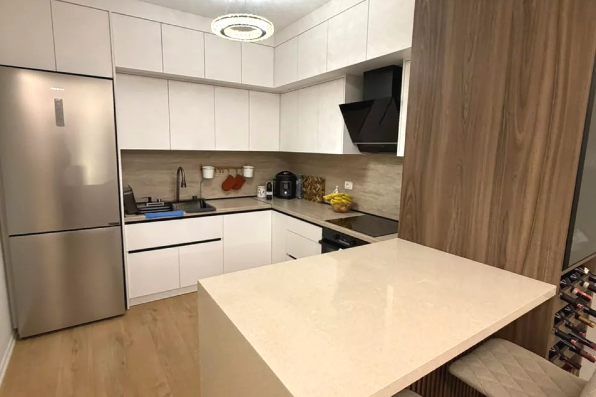 Shtepi ne shitje Apartament ne Tirane, 2+1, Mobilimi E mobiluar, Pagesa 320,000  Euro.