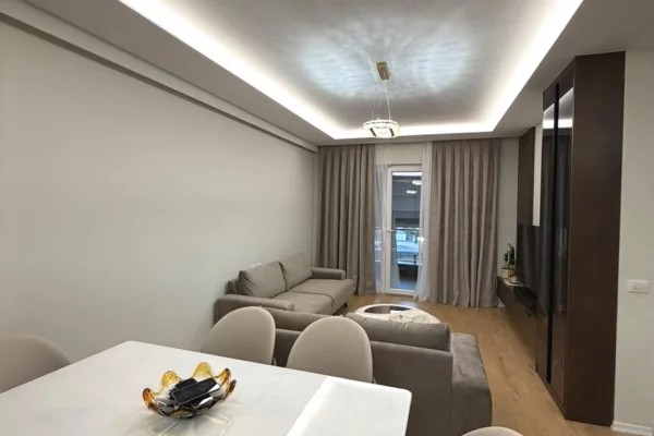 Shtepi ne shitje Apartament ne Tirane, 2+1, Mobilimi E mobiluar, Pagesa 320,000  Euro.