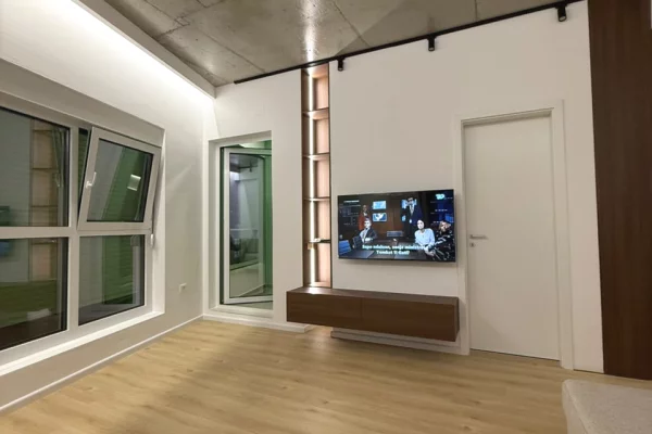Shtepi me qera Apartament ne Tirane, 2+1, Mobilimi E mobiluar, Pagesa 60,000  Leke.