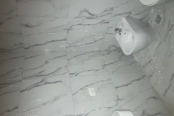 Apartment for rent in Tirana 3+1, Emty