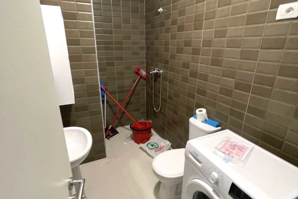 Shtepi ne shitje Apartament ne Lezhe, 1+1, Mobilimi E mobiluar, Pagesa 100,000  Euro.