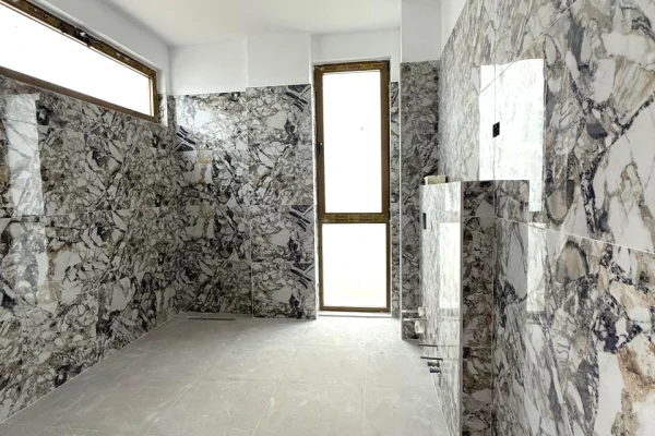 Luxury villas for sale in Tirana 3+1, Emty