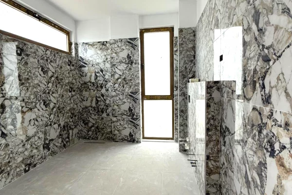 Luxury villas for sale in Tirana 4+1, Emty