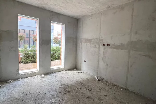 Shtepi ne shitje Apartament ne Tirane, 2+1, Mobilimi Bosh, pa mobiluar, Pagesa 112,350  Euro.