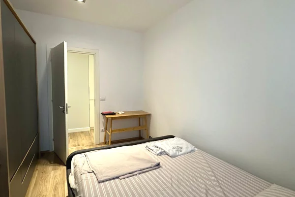 Shtepi me qera Apartament ne Tirane, 2+1, Mobilimi E mobiluar, Pagesa 1,500  Euro.