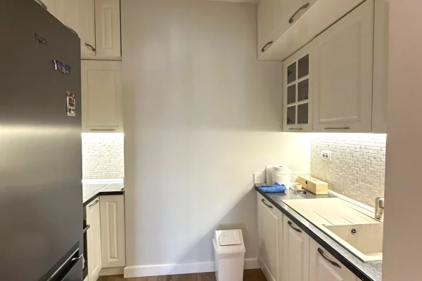 Shtepi me qera Apartament ne Tirane, 2+1, Mobilimi E mobiluar, Pagesa 1,500  Euro.