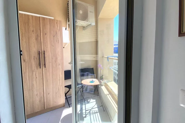 Shtepi ne shitje Apartament ne Tirane, 1+1, Mobilimi E mobiluar, Pagesa 125,000  Euro.