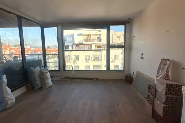 Shtepi ne shitje Apartament ne Tirane, 2+1, Mobilimi Bosh, pa mobiluar, Pagesa 290,000  Euro.