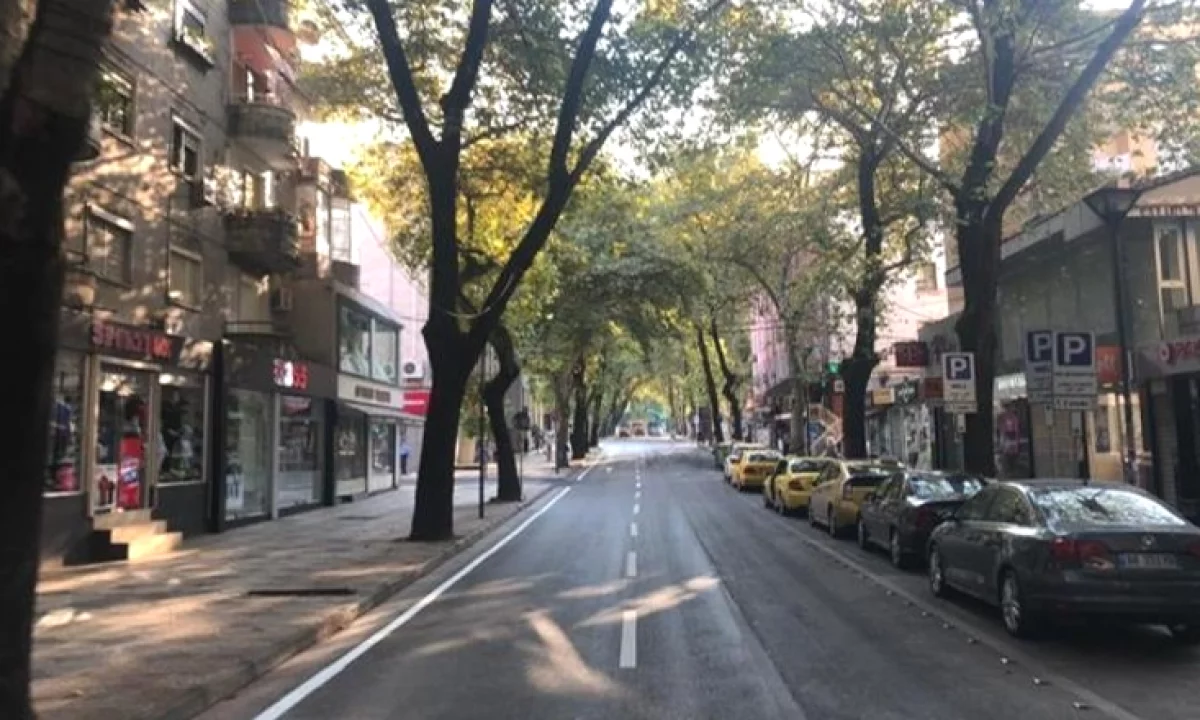 Shtepi ne shitje Apartament ne Tirane, 3+1, Mobilimi Bosh, pa mobiluar, Pagesa 223,500  Euro.