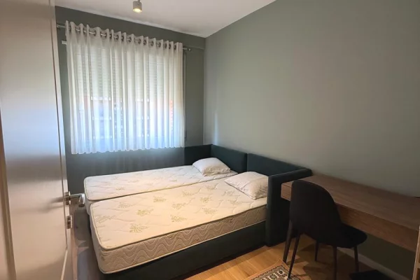 Shtepi me qera Apartament ne Tirane, 1+1, Mobilimi E mobiluar, Pagesa 700  Euro.