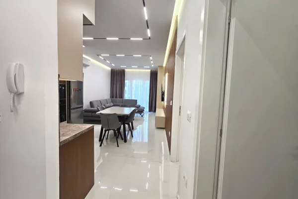 Shtepi me qera Apartament ne Tirane, 2+1, Mobilimi E mobiluar, Pagesa 850  Euro.