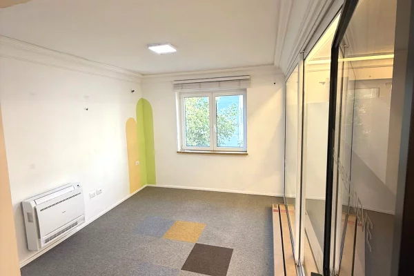 🏢 ME QIRA | ZYRE MODERNE – ZOGU I ZI ✨