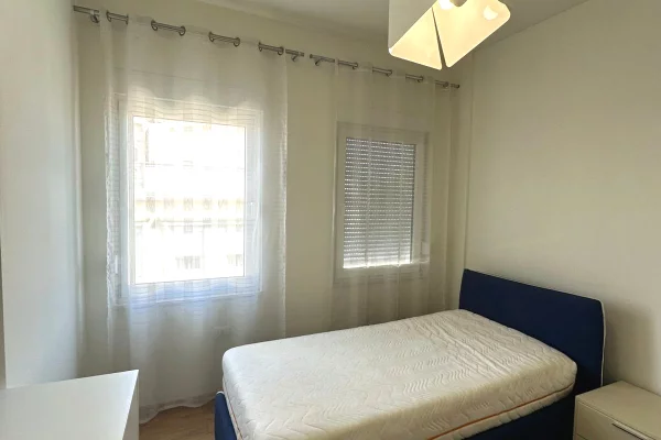 Shtepi me qera Vila Luksoze ne Tirane, 4+1, Mobilimi E mobiluar, Pagesa 2,700  Euro.
