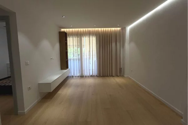 ✨ Apartament 1+1 në shitje – Pranë Maternitetit “Koço Gliozheni”