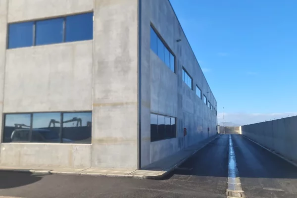 🏭✨ Kapanon Industrial me Qira – Porto Romano!