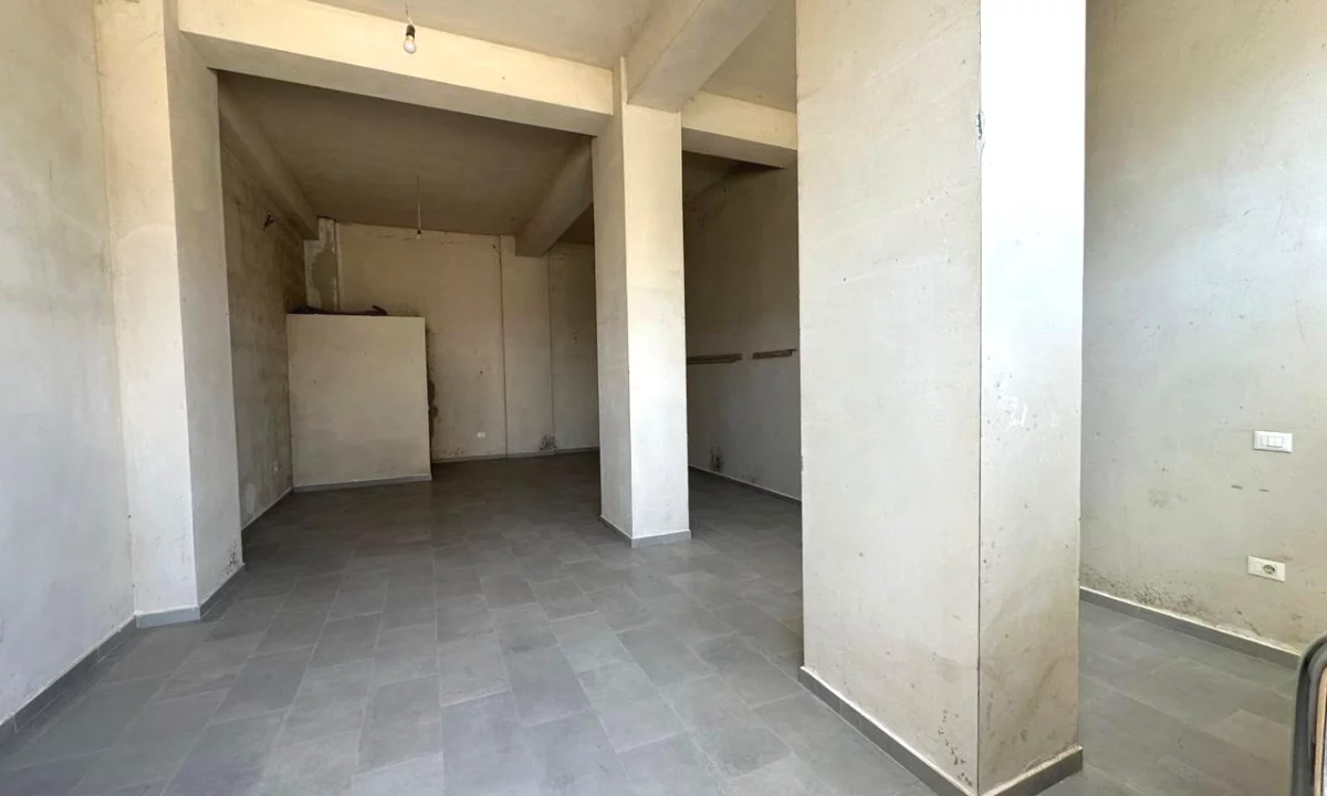 🏪✨ Jepet me qira dyqan – Astir (lokacion premium ne rruge kryesore)!