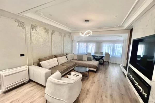 Shtepi ne shitje Apartament ne Sarande, 2+1, Mobilimi E mobiluar, Pagesa 255,000  Euro.