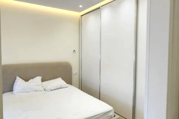 Shtepi me qera Apartament ne Tirane, 1+1, Mobilimi E mobiluar, Pagesa 60,000  Leke.