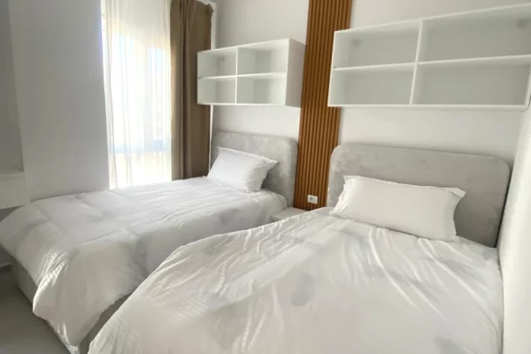 Shtepi me qera Apartament ne Tirane, 2+1, Mobilimi E mobiluar, Pagesa 1,000  Euro.