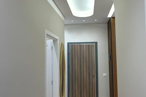 Shtepi ne shitje Apartament ne Tirane, 2+1, Mobilimi E mobiluar, Pagesa 21,500,000  Leke.